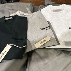The Fear Of God Essentials T-Shirt 
XS-XL