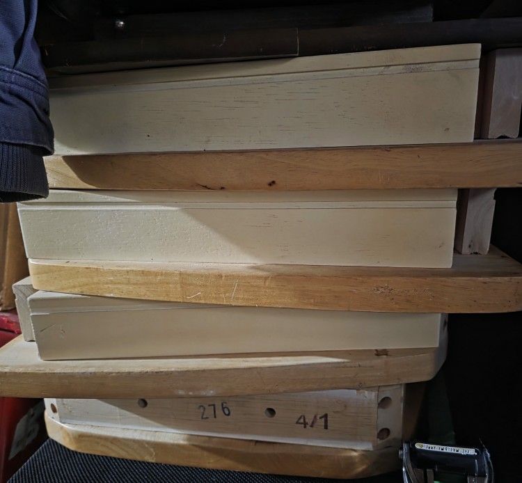 PRICE DROP TO $160 Dining Table And Chairs NEED SOLD A.S.A.P.