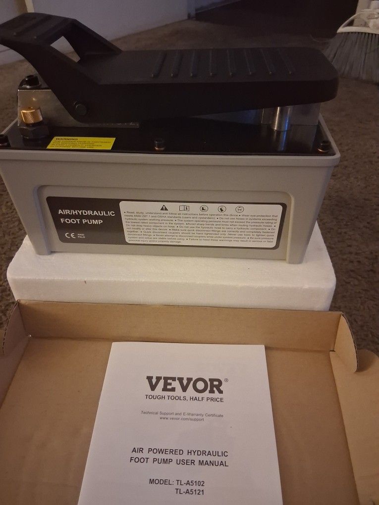 VECOR AIR/ HYDRAULIC FOOT PUMP