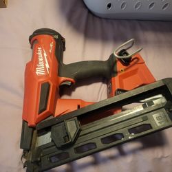 Milwaukee Finish Nail Gun