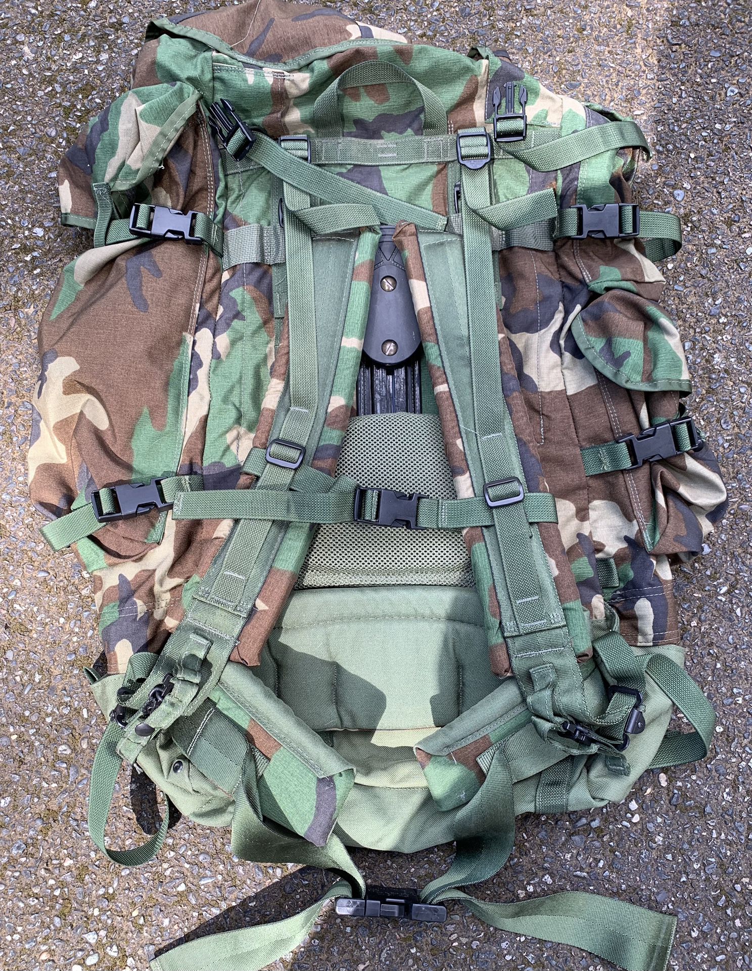 Military Surplus Large Field Pack, Woodland Camo