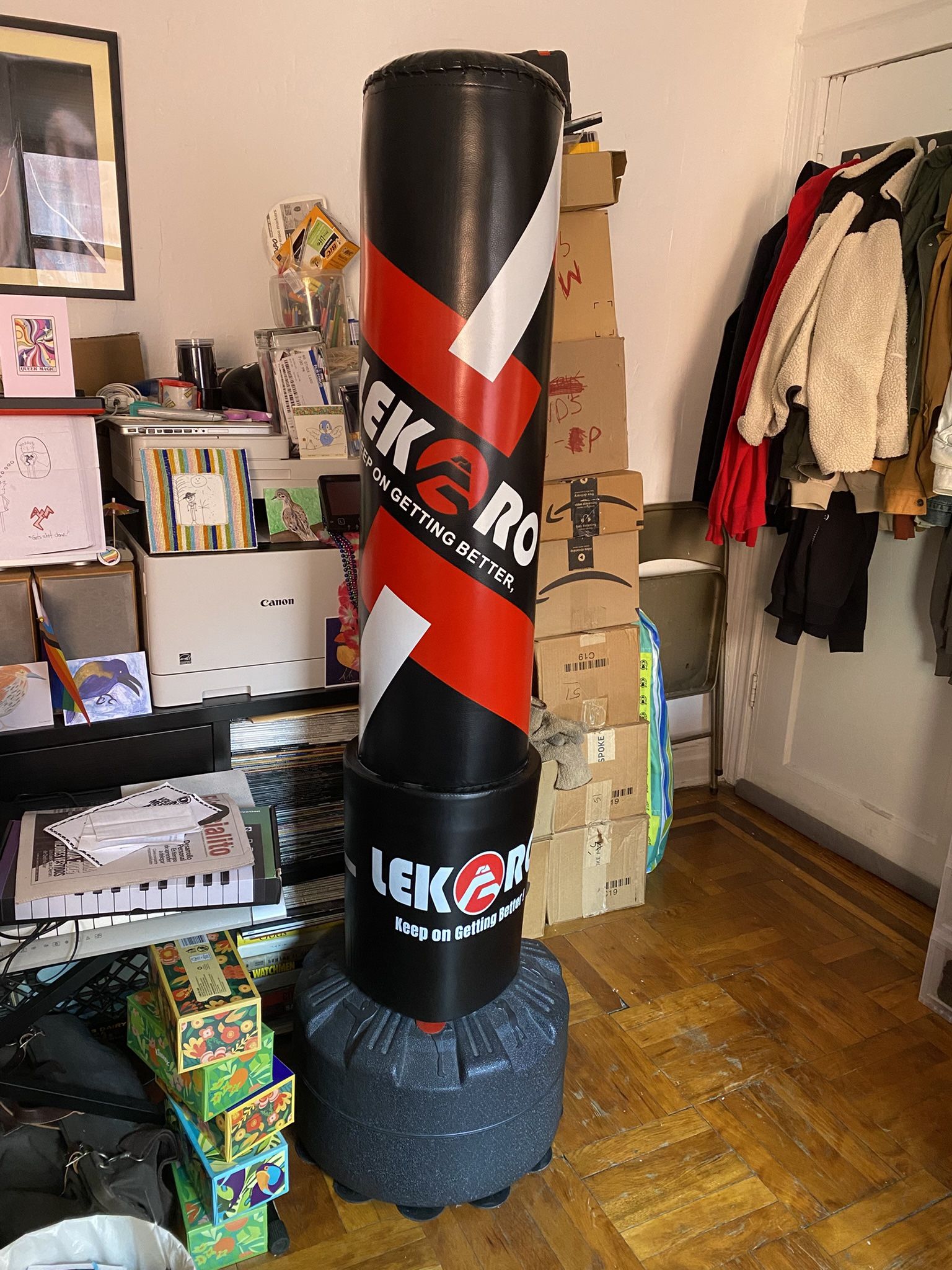 LEKÄRO Punching Bag 70" with Boxing Gloves and Hand Wraps