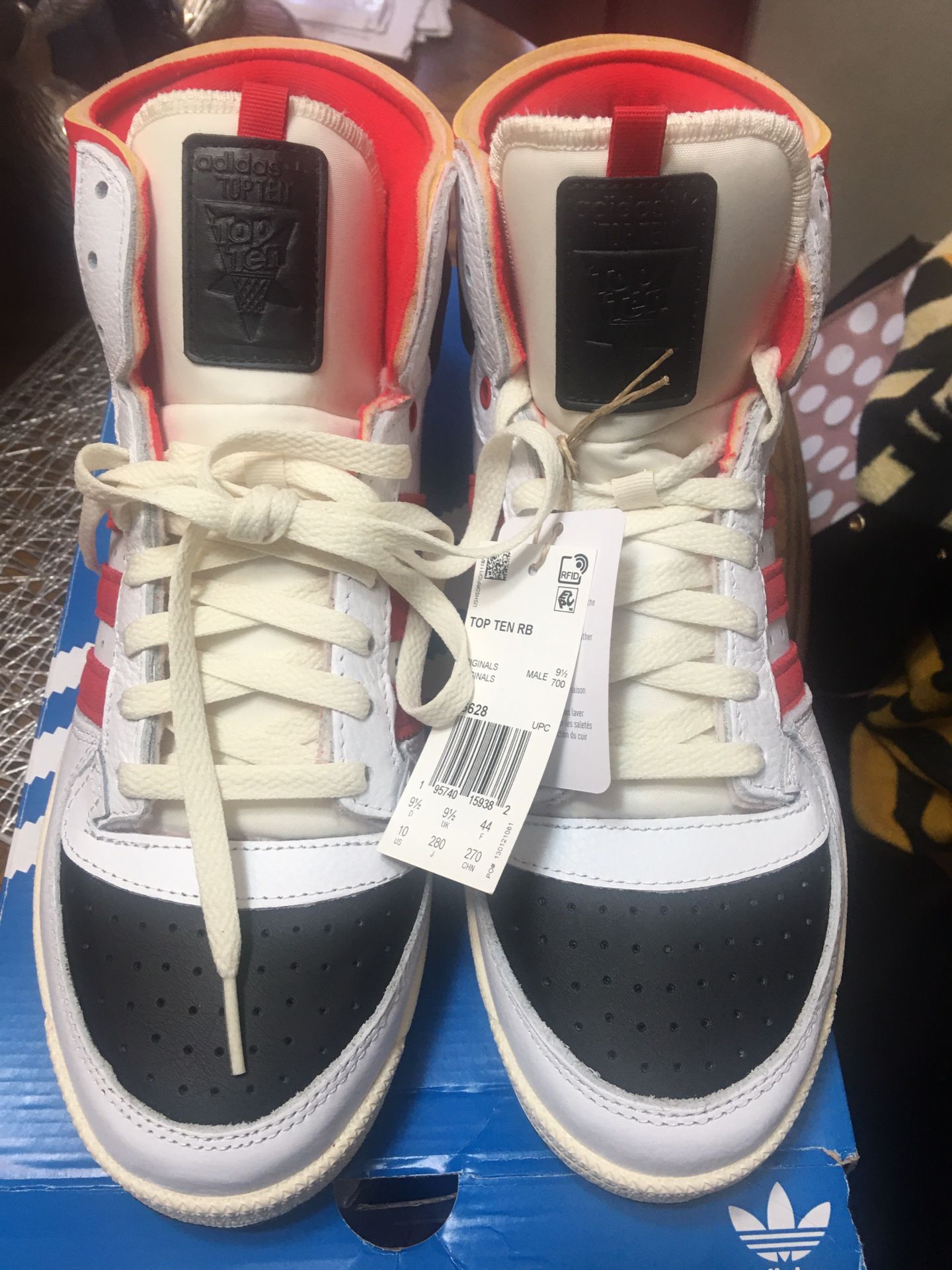 Tenis Nuevos Size 10 De Hombre Marca Adidas New Never Used