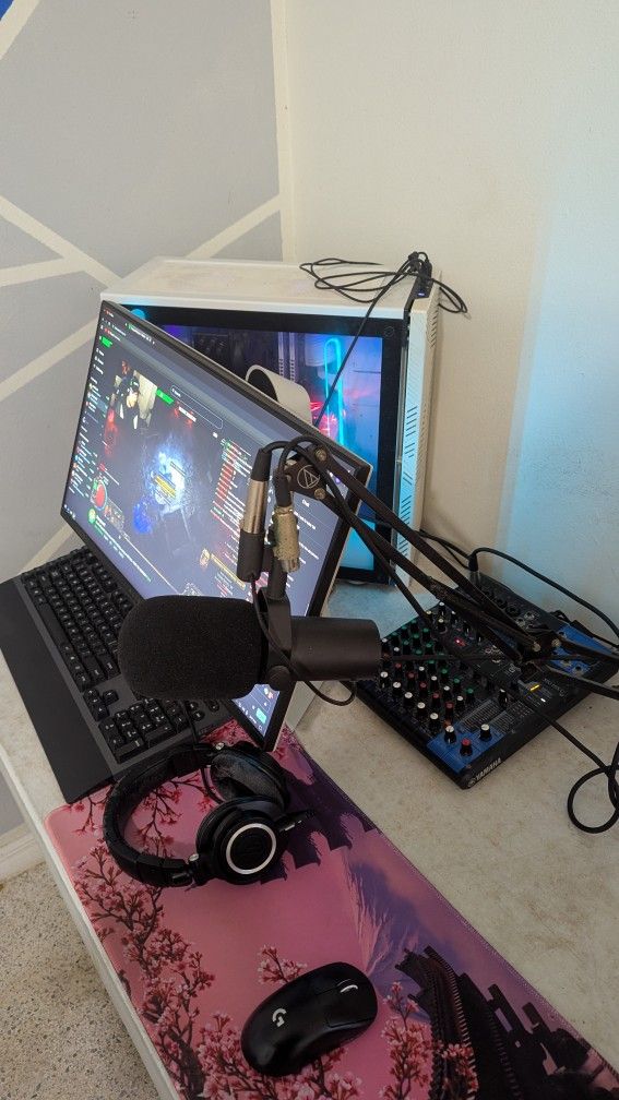 Entire Desktop Setup With Microphone