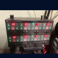 8 BANK DSR PRO SERIES BATTERY CHARGER 