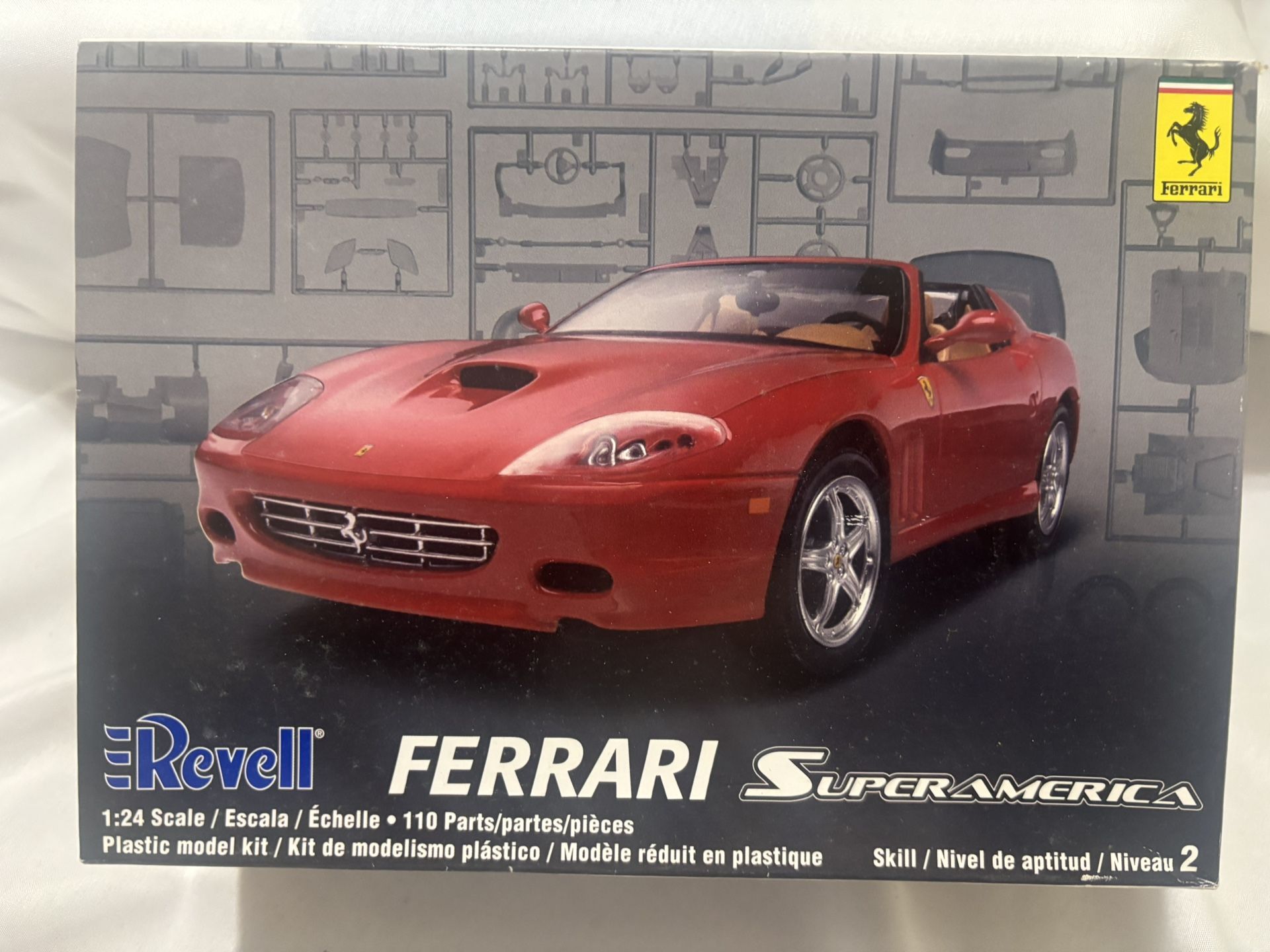Revell Model Kit - Ferrari Superamerica