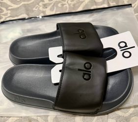 Alo Sandals