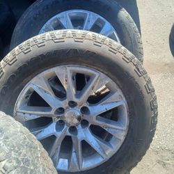 20" Chevy Silverado LTZ 6lug Rims (2)