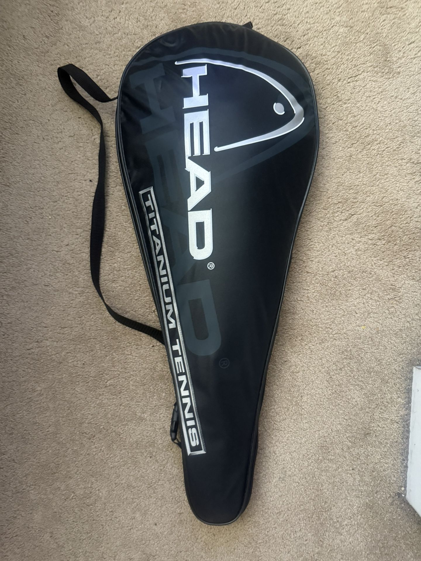 HEAD TENNIS Raq- Considering How Old It Is It's In Great Condition. There's No Cracks On The Frame Just Needs To Be Rest Strong