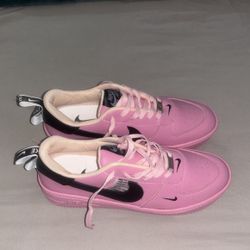 Tenis Nike Rosa Size 9 