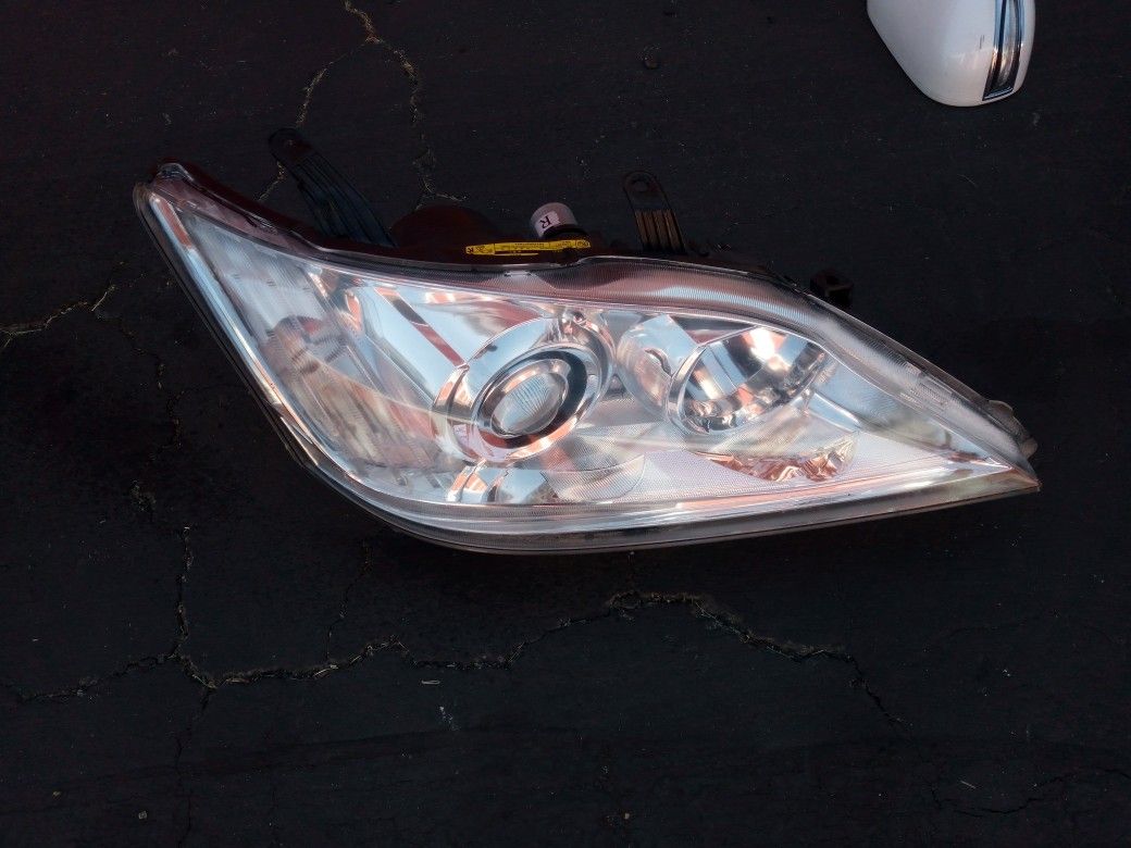 2010-2012 Lexus Es350 Headlight Xenon Hid With All The Accessories.