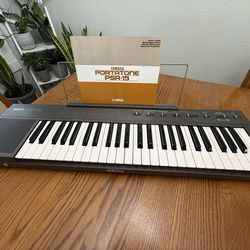 YAMAHA PORTABLE KEYBOARD