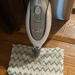 SHARK Steam Vacuum Cleaner Good Condition 
