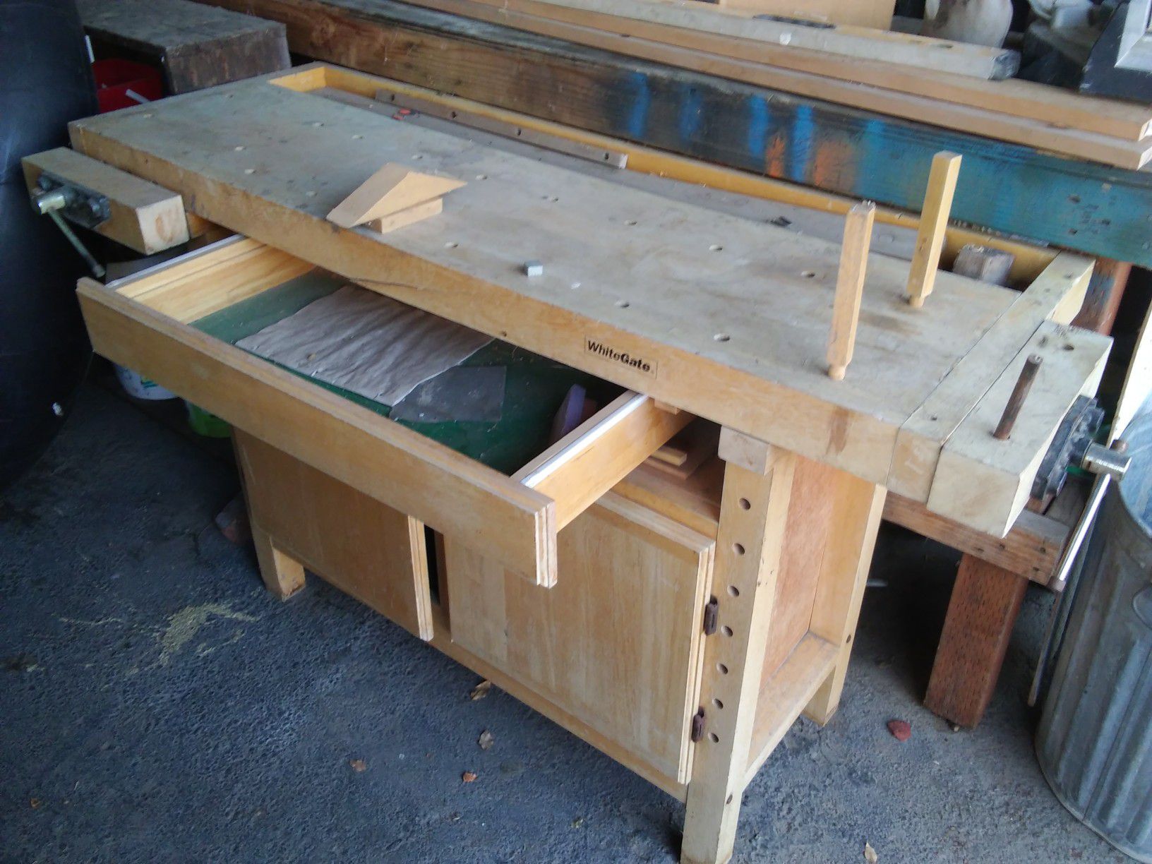 Whitegate wood working work bench double vice
