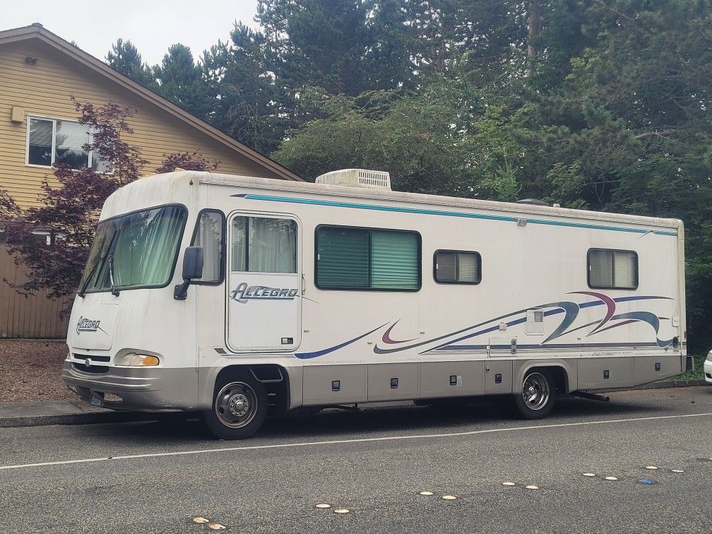 2000 Tiffin Allegro