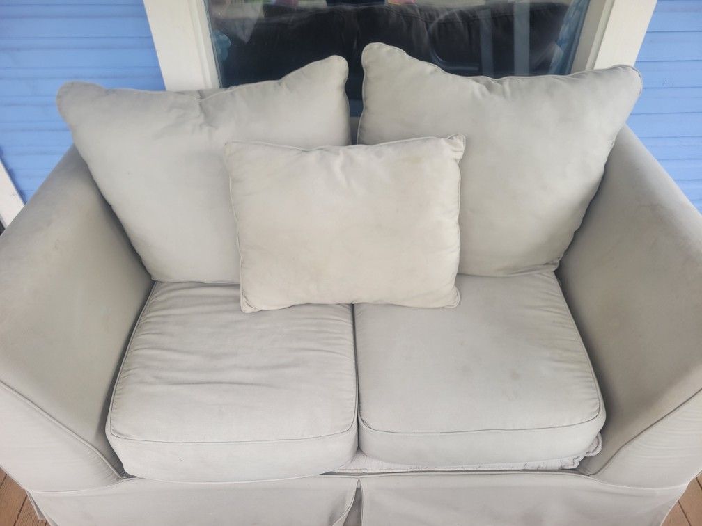 Free Sofa