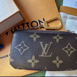 LOUIS VUITTON KEY POUCH