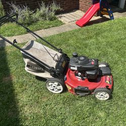 Toro 22” Recycler Lawn mower- Honda Engine-20379
