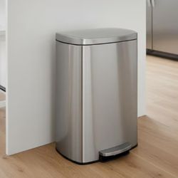 Garvee 13 gal / 50 L Stainless Steel Kitchen Trash Can with Lid, Large Rustproof Garbage Can for Kitchen, Step-on Metal Trash Bin with Inner Bucket, R