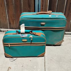 Vintage Jaguar JC Penney Luggage Set Rolling Locking Green