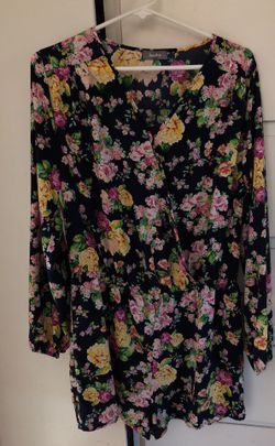 Neiman Marcus navy blue floral romper SZ L