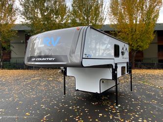 2025 Travel lite Upcountry 775U