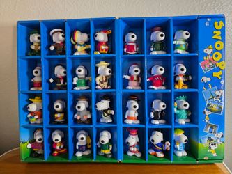 Collectable Snoopy Around The World Figurines