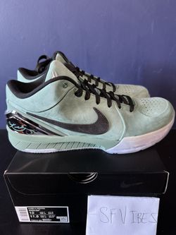 Nike Kobe 4 Protro Girl Dad Size 10. New