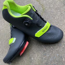 Road bike shoes