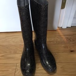 Toms Rain Boots Size 7