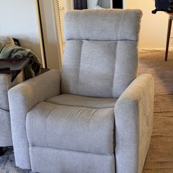 Halo Ii Buff Power Wallaway Recliner With Power Headrest & Usb