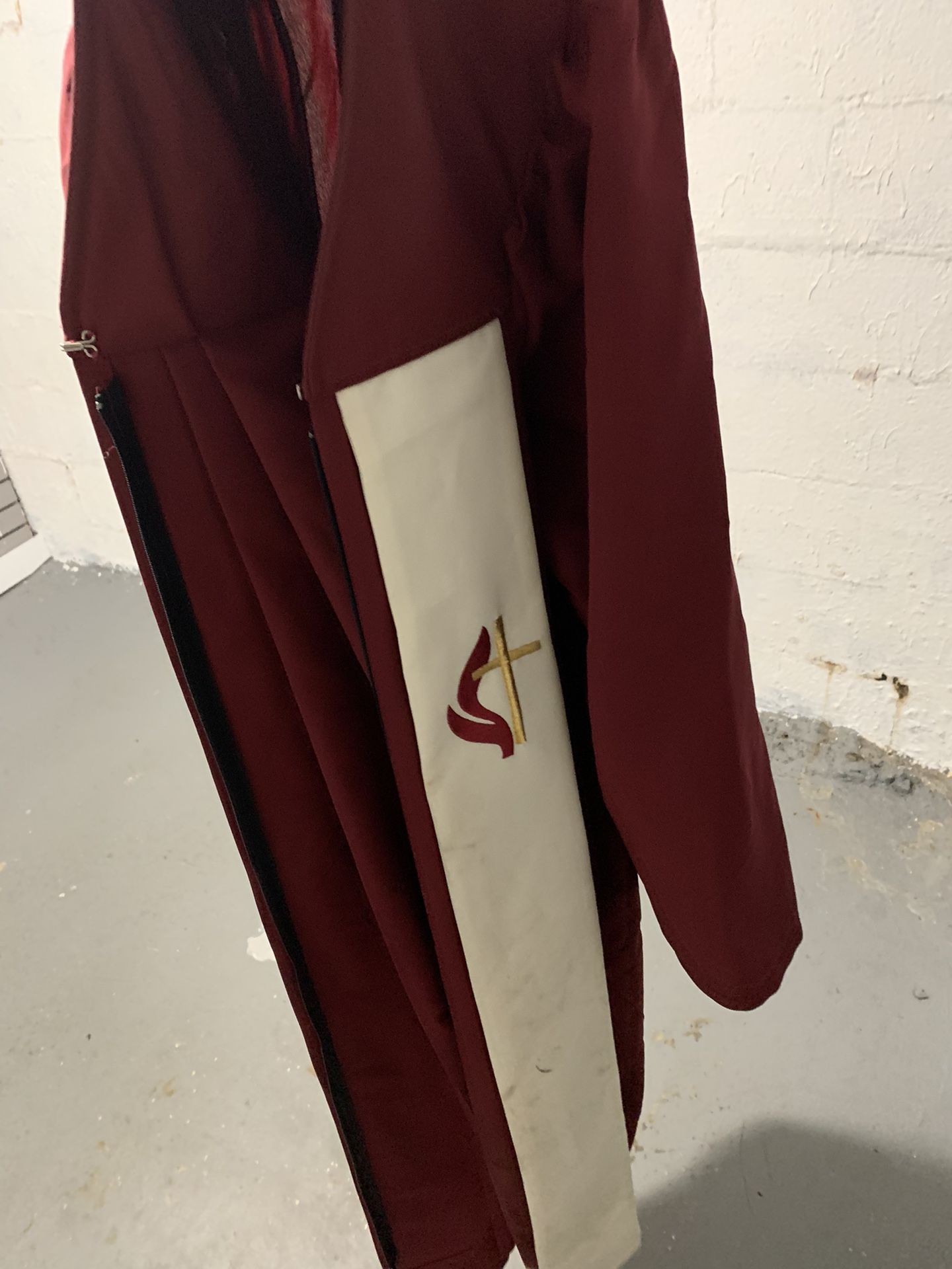 Pastor Robe