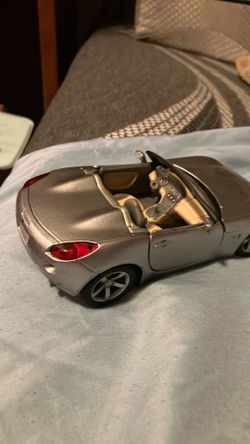 Maisto diecast and plastic Pontiac Solstice