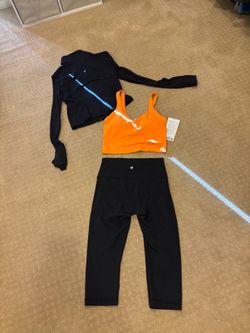 Women’s NWT Lululemon Align cropped light blue top in size 6 68$ original price ORANGE