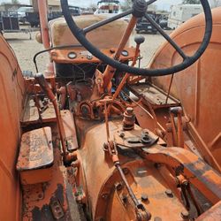 Tractor 