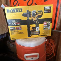 DEWALT 20v Hammer Drill Kit 