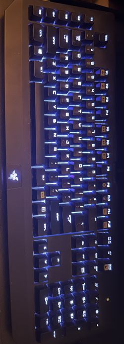 Dell XPS Windows 10 PC Like New w Razer Blackwidow keyboard
