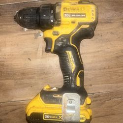ATOMIC 20V MAX Cordless Brushless Compact 1/2” Drill/Driver + 20V MAX 2.0Ah Battery
