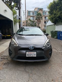 Prius C, 2018, Clean Title