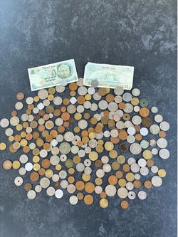 Estate Lot of 232 Vintage Foreign Coins & Paper Money – Global Currency Mix