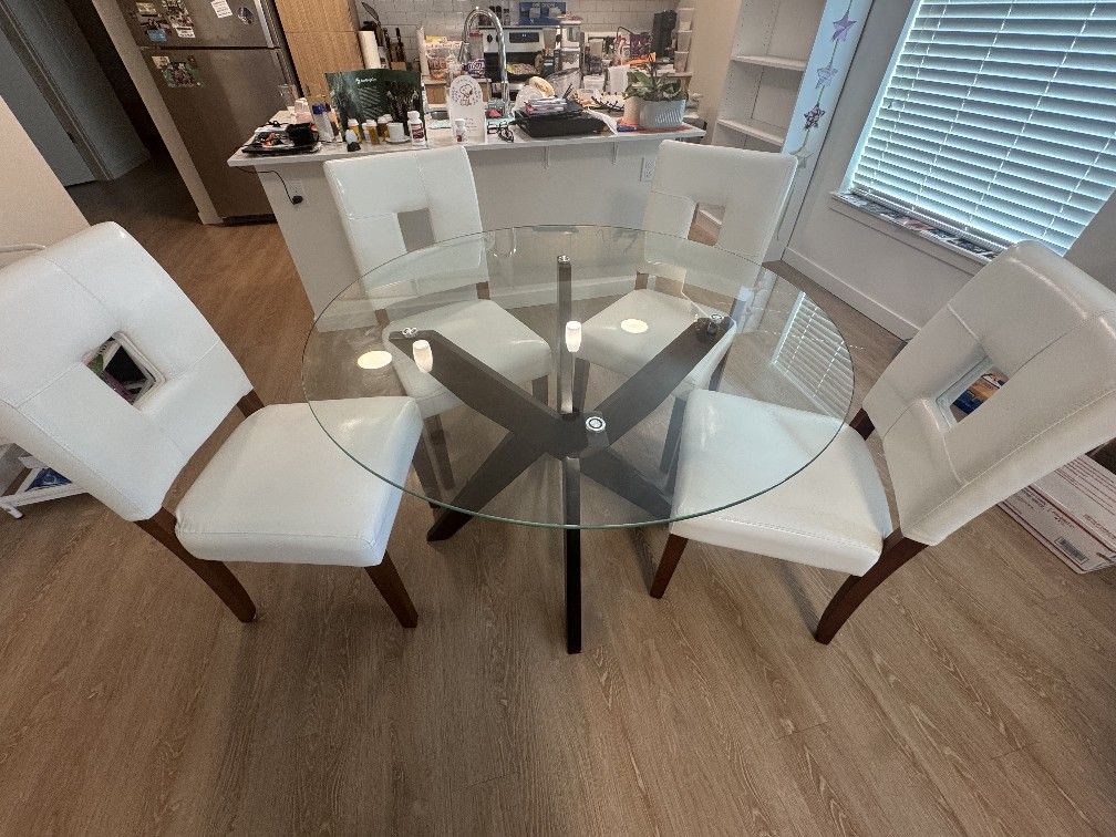 Dining Table And Chairs Set