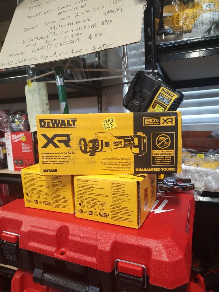 DeWalt 20 V Max Brushless XR Drywall Cut Out Tool