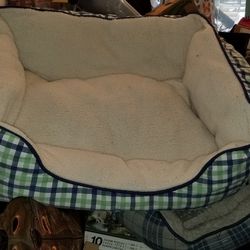 Doggie Beds Excellent condition $10 Each