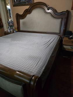 King size bed