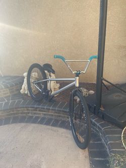 Maxxed out Elite Bmx (READ DESCRIPTION)