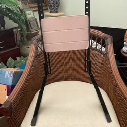 Universal TV / Television / Monitor Stand