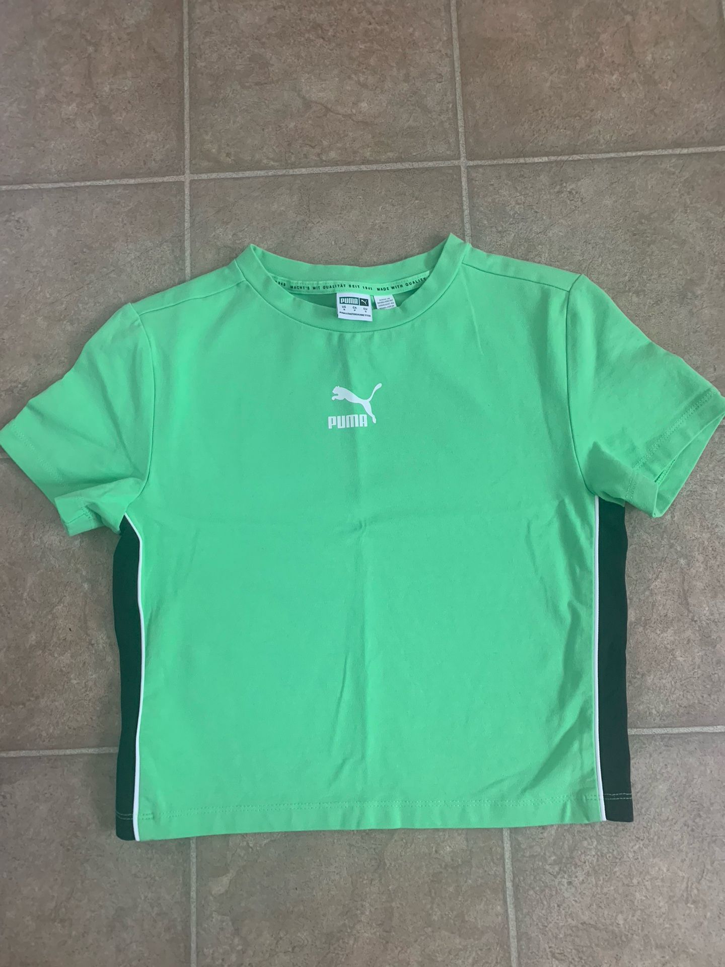 Women’s Puma Crop T-shirt Size S