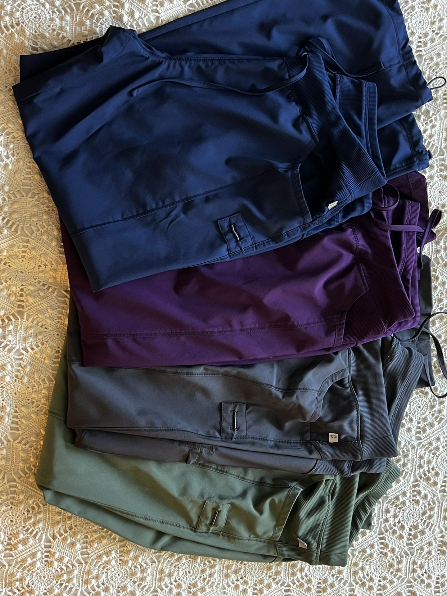 XL Scrubs: Tops & Bottoms, Jacket 