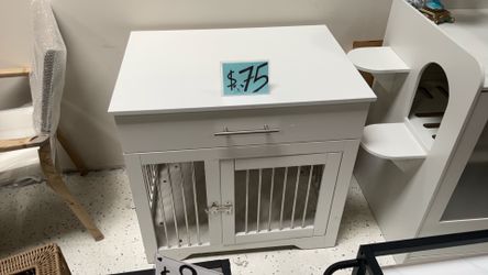 PET HOUSE