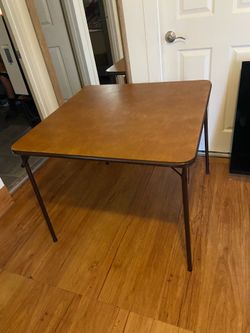 Card table